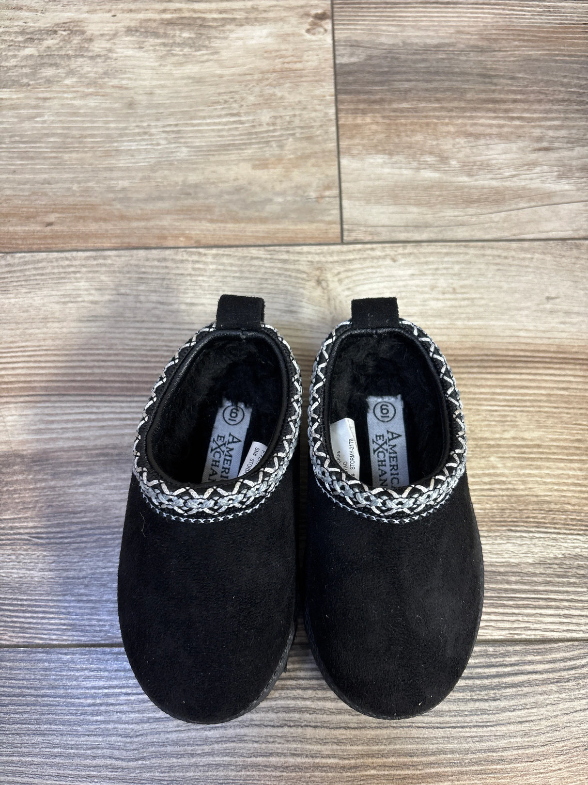 American Exchange Mudd Stormy Platform Clogs, Black sz 6c