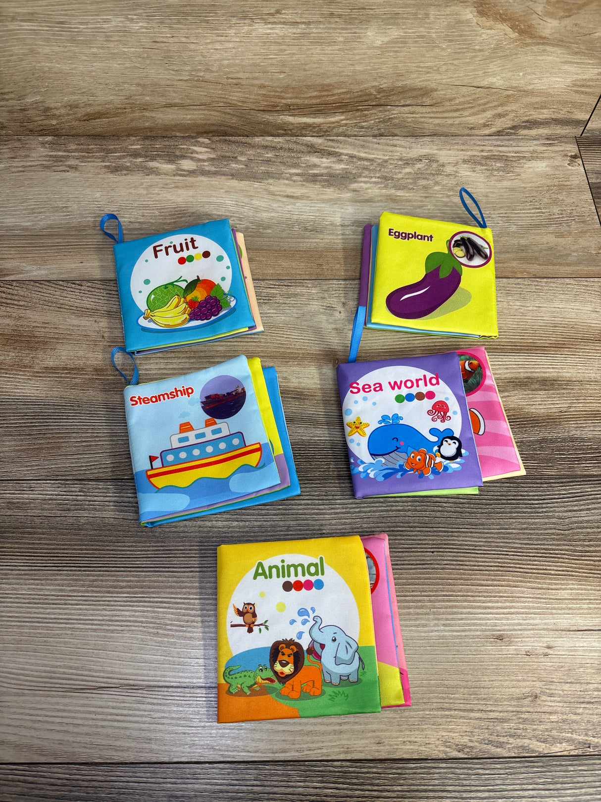 NEW 5pc Crinkle Books