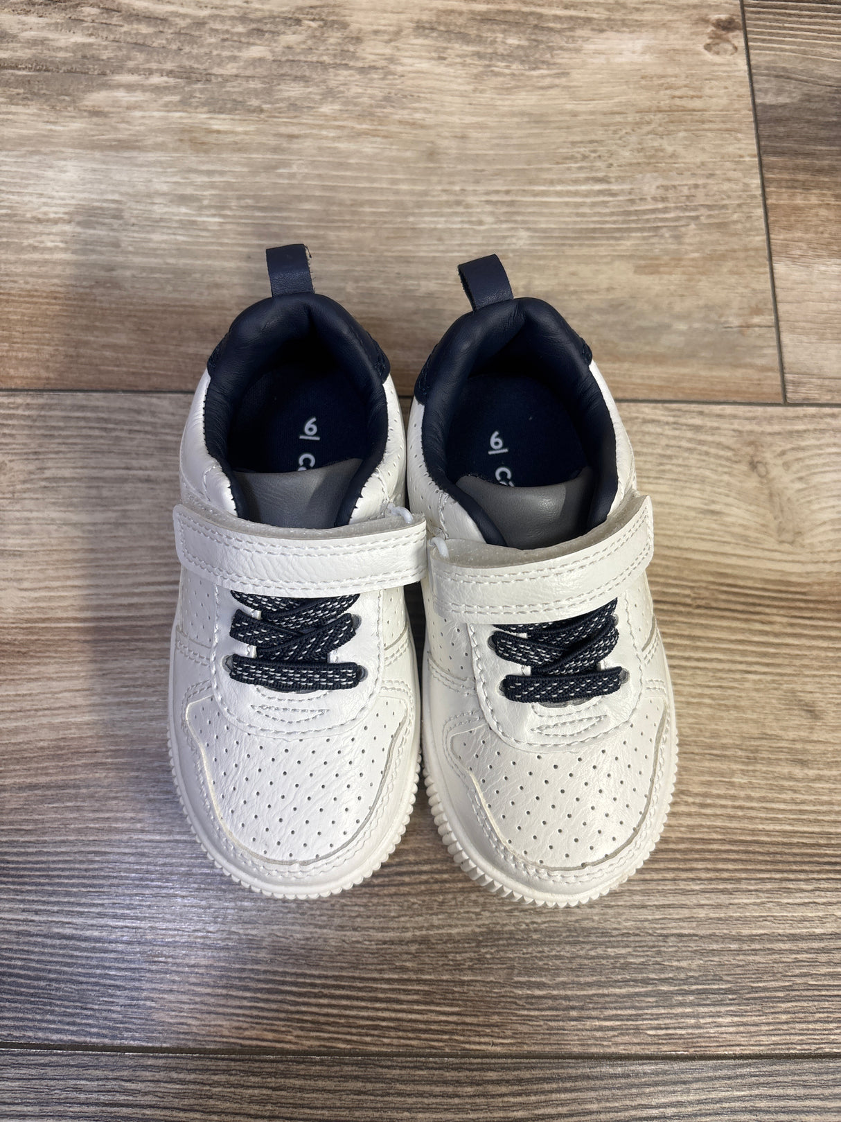 Carter's Casual Sneakers White sz 6c