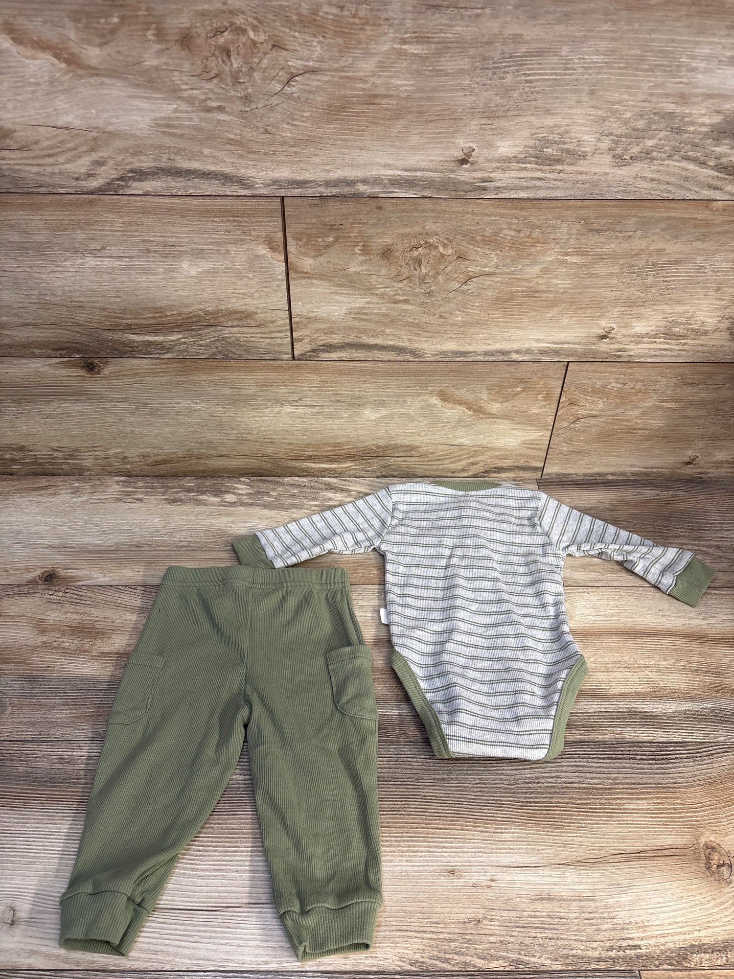 Tahari 2pc Ribbed Henley Bodysuit & Joggers Set Grey sz 12m