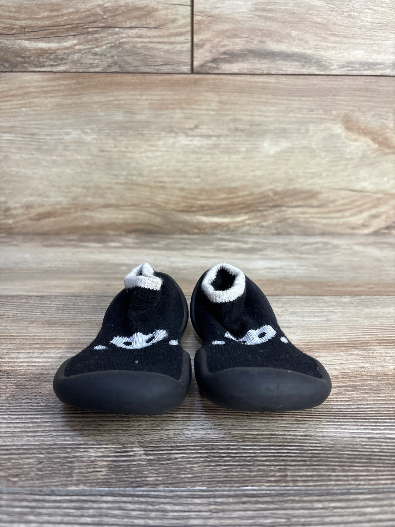 CuddleToes Sock Shoes Black sz 5/6c