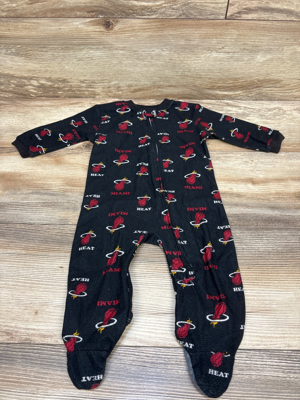 NBA Miami Heat Sleeper Black sz 3/6m