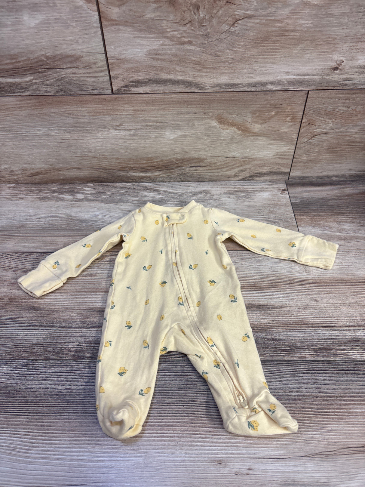 Carter's Sleeper Yellow sz Newborn