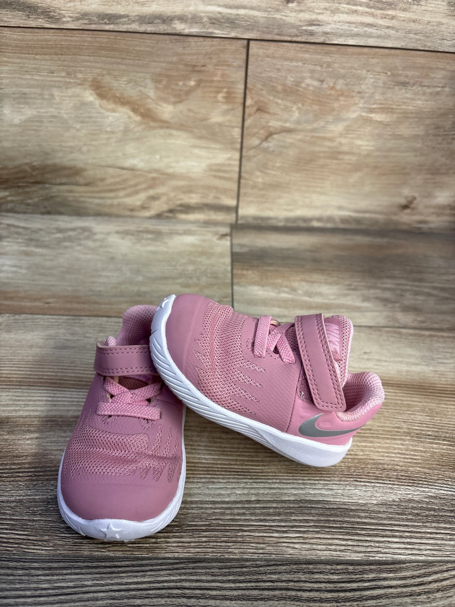 Nike Star Runner 'Pink Silver' Sneakers sz 4c