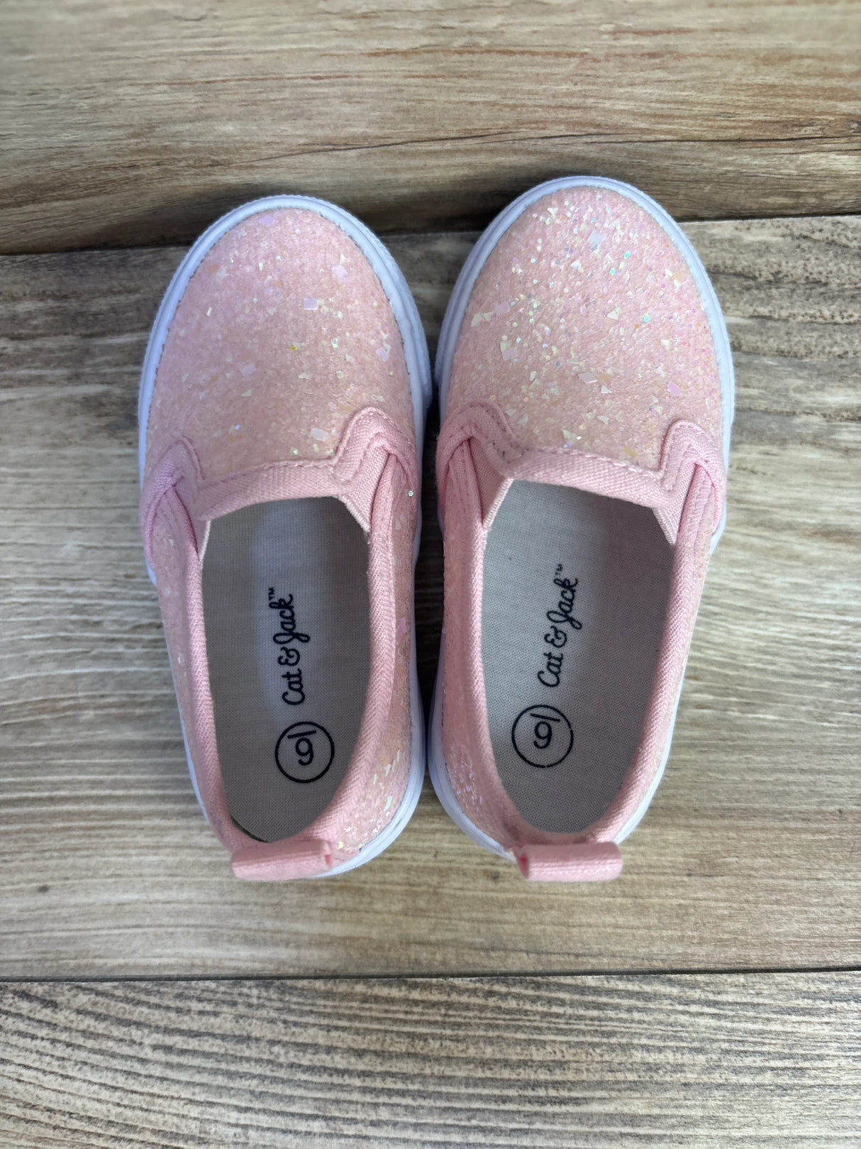 Cat & Jack Madigan Slip-On Sneakers Pink sz 6c - Me n Mommy To Be