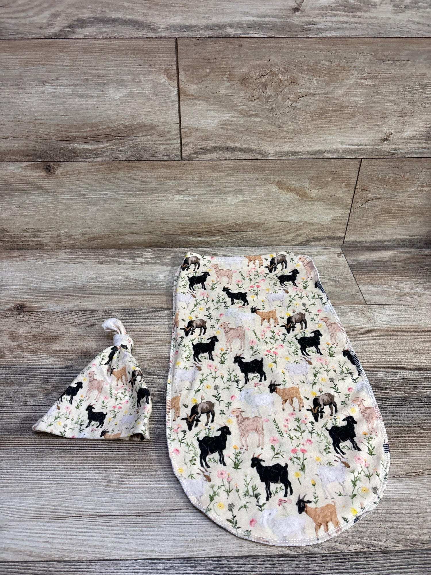 Pigsaly 2pc Animal Print Swaddle Sack & Hat Set Yellow One Size