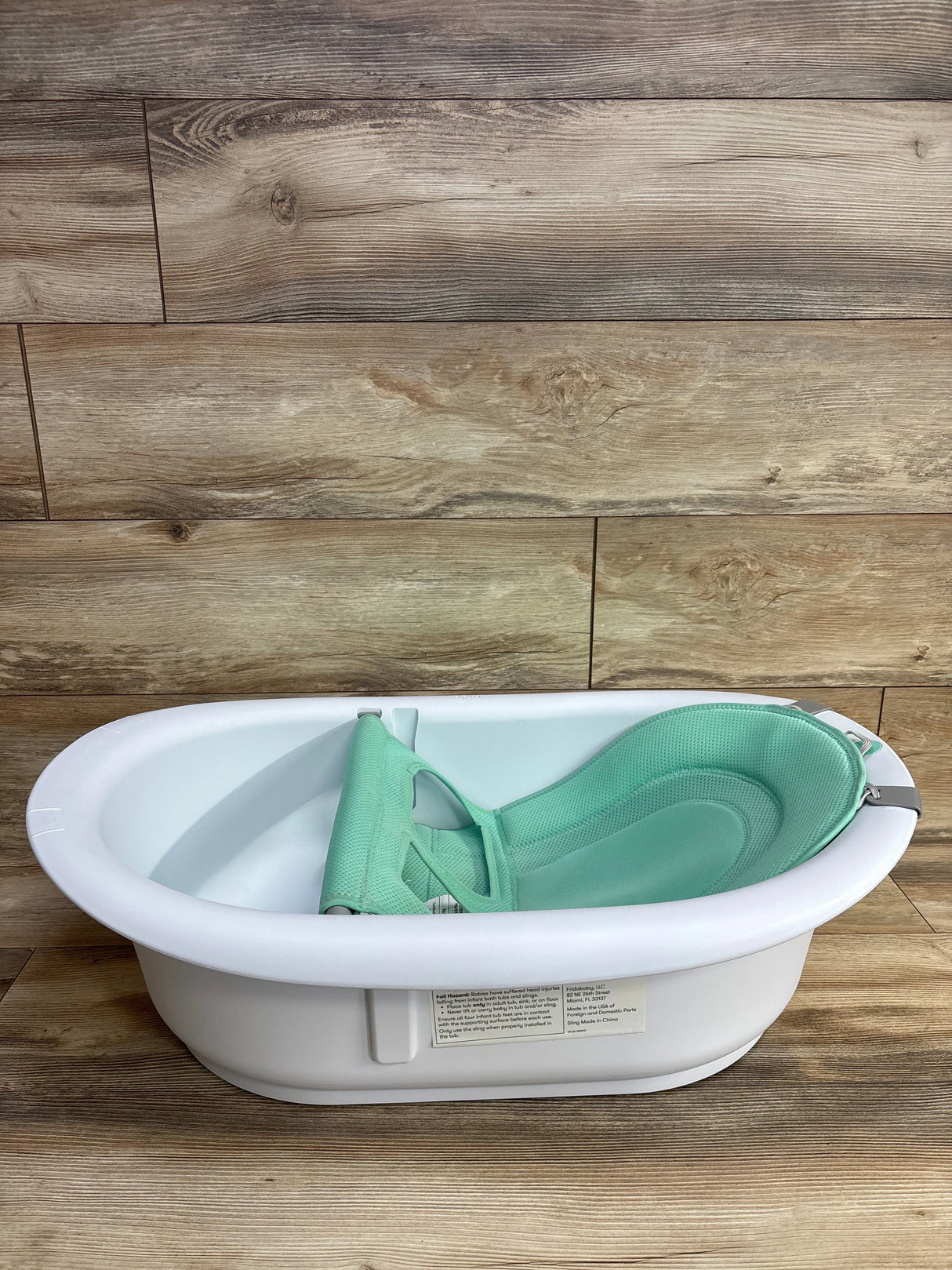 Frida Baby 4-in-1 Grow-With-Me Bath Tub