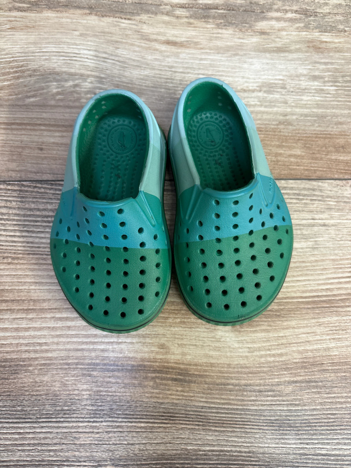 Native x Crayola Miles Block Green Shoes sz 5c - Me n Mommy To Be