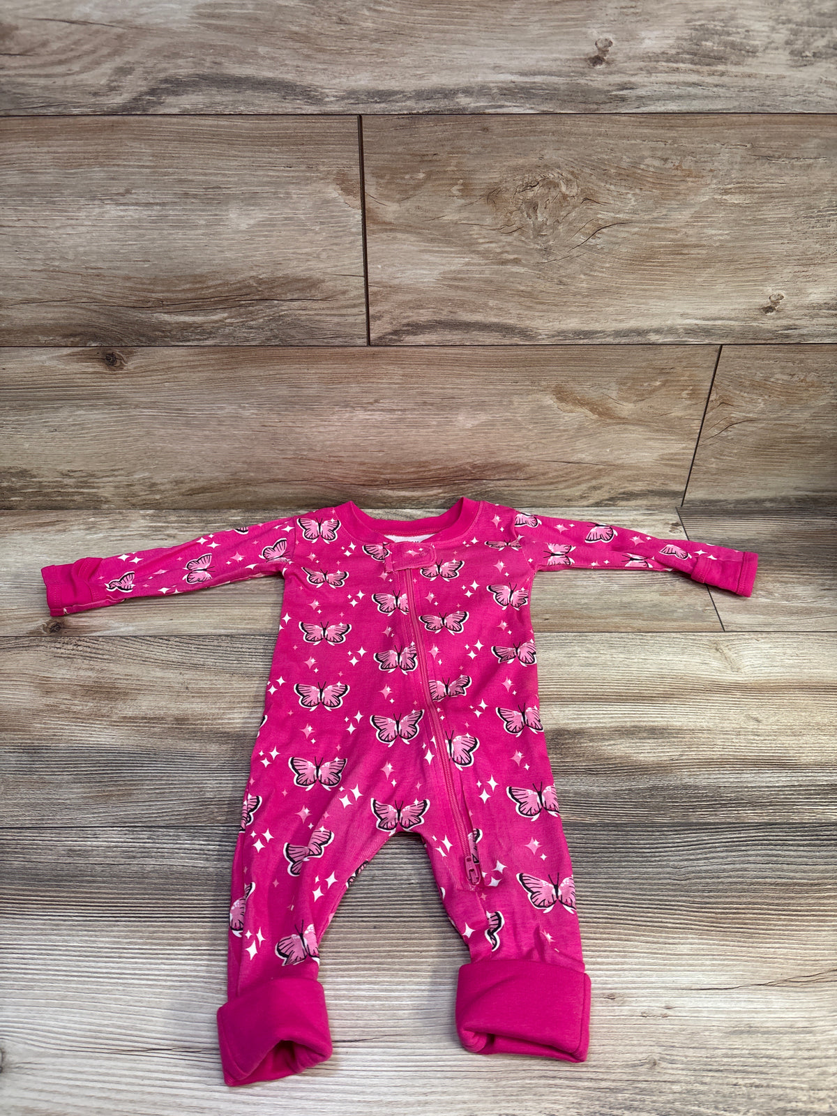 Monica + Andy x Paris Hilton Butterfly Sleeper Pink sz 3-6m