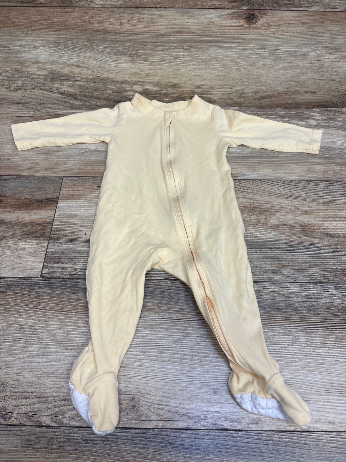 Amazon Essentials x Sofia Grainge Squirrel Picnic Sleeper Yellow sz 6-9m