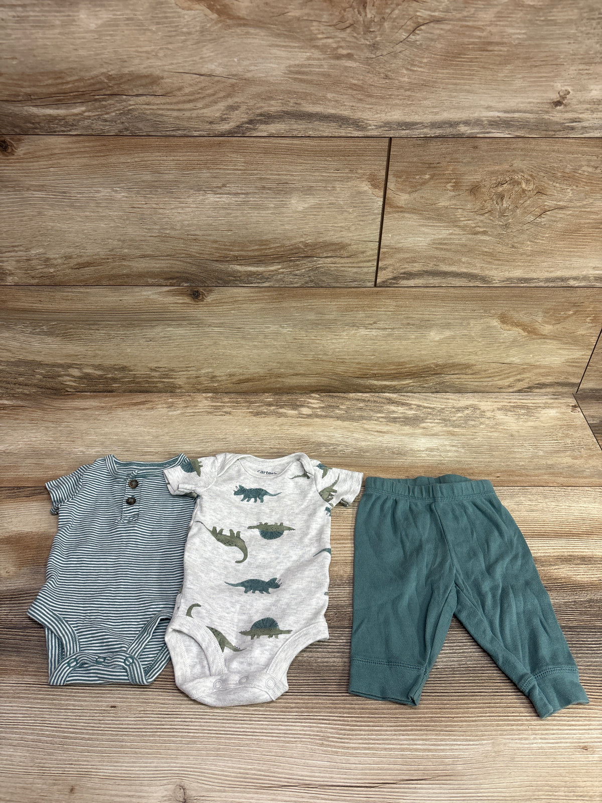 Just One You 3pc Bodysuit & Pants Set Green sz Newborn