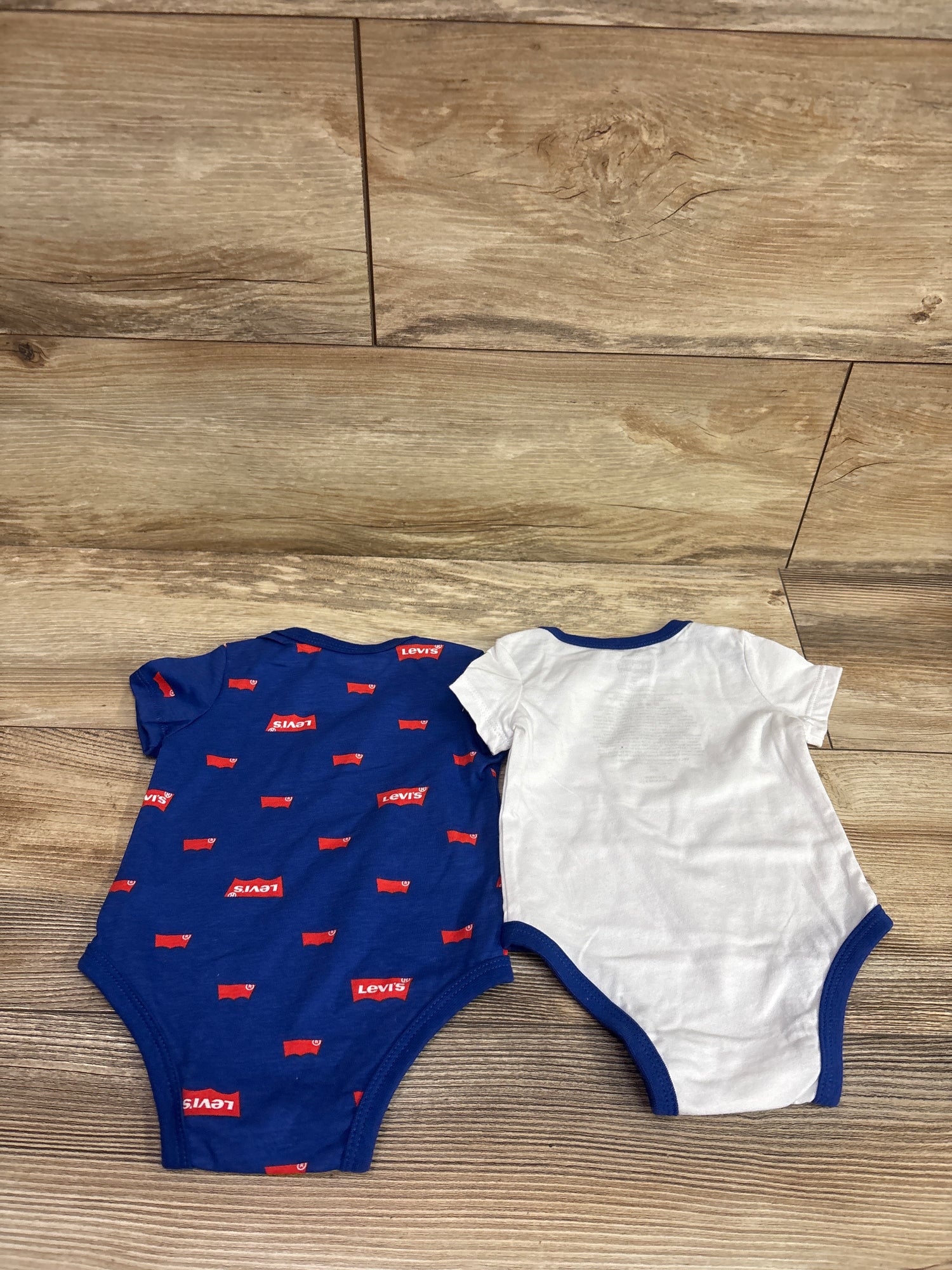 Levi's 2pk Bodysuits Blue sz 3m