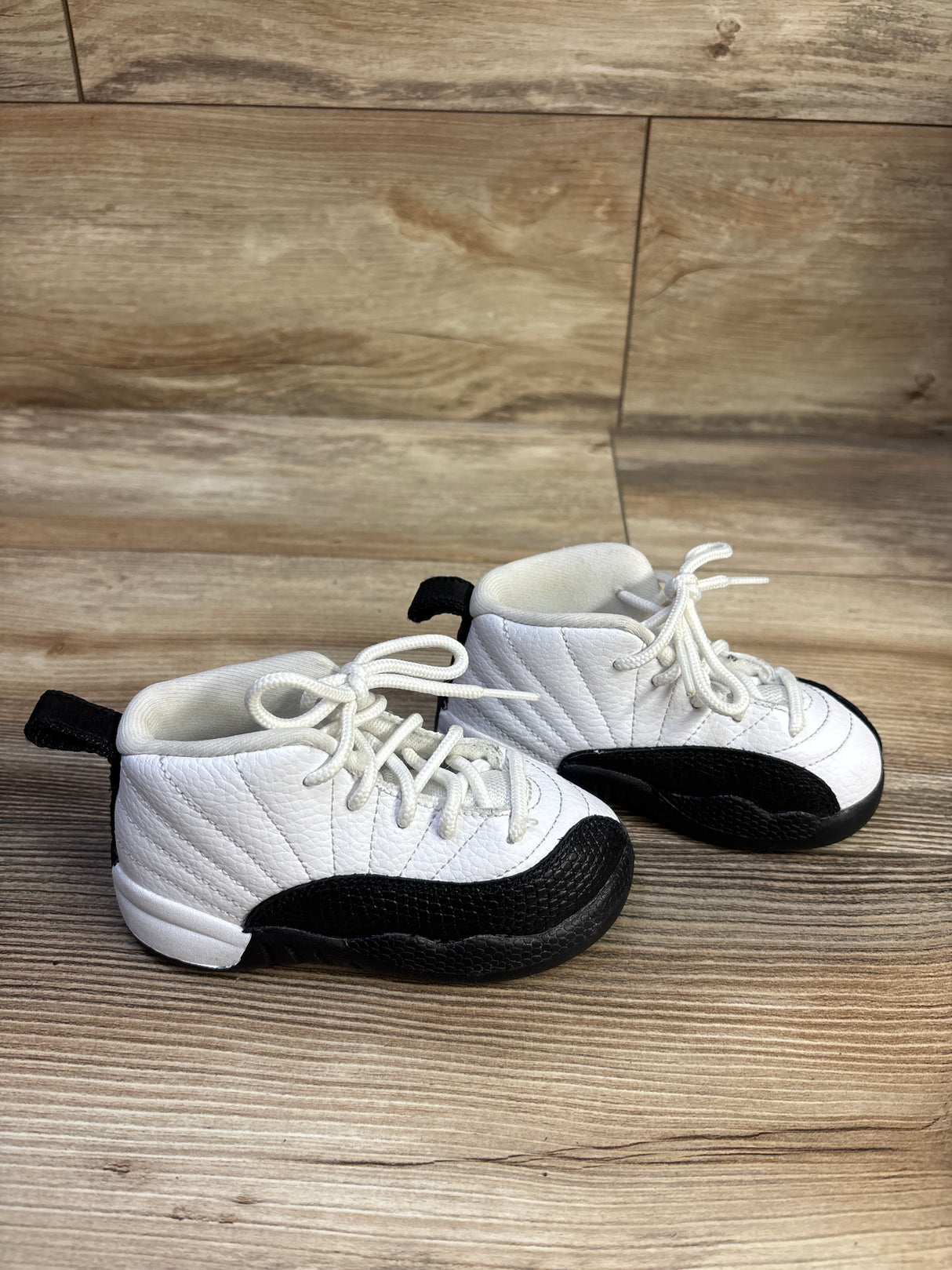 Jordan 12 Retro Taxi Flip White Sneakers sz 7c