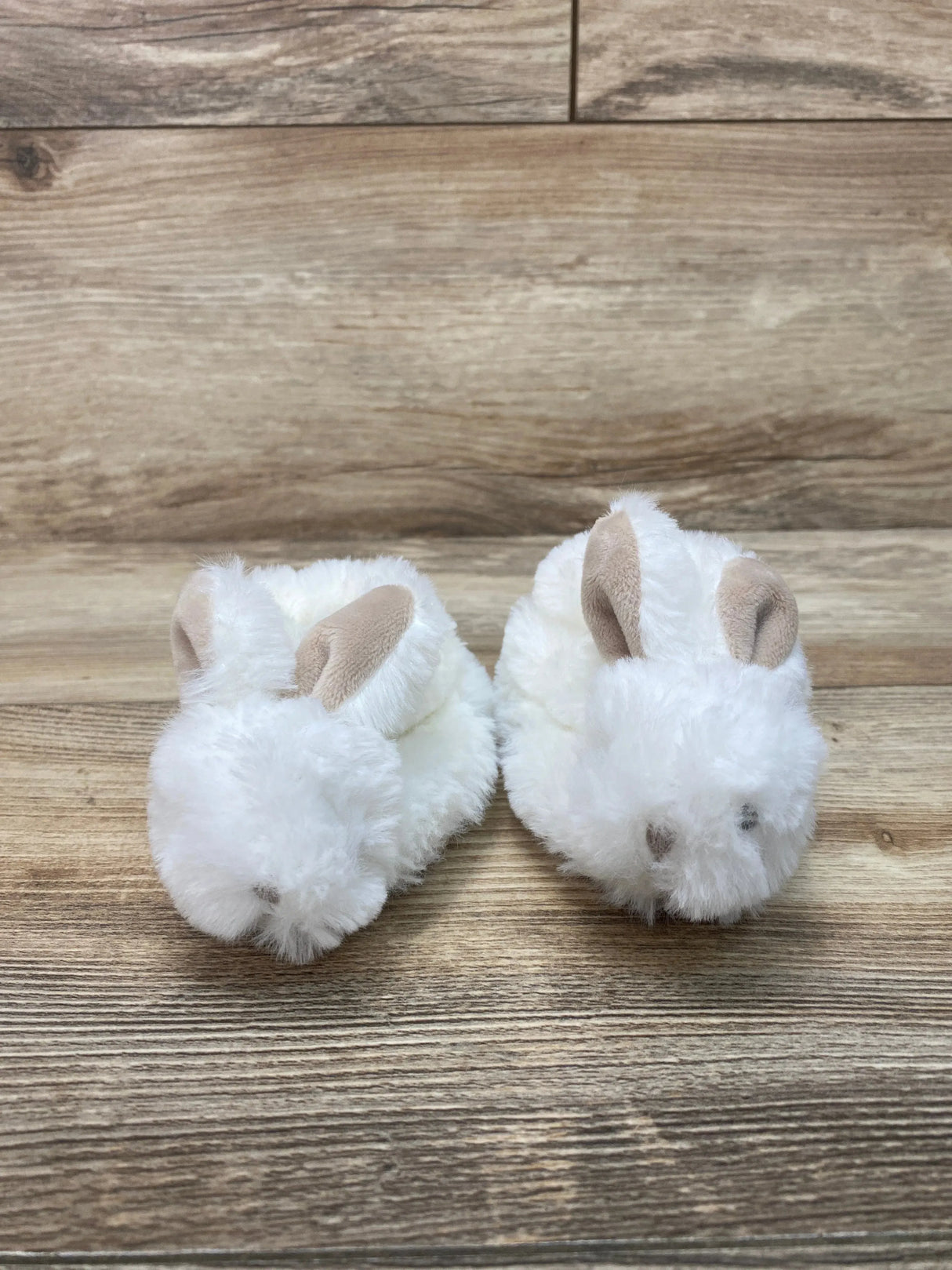 Doudou et Compagnie Plush Rattle Baby Slippers White Sz 0-6m