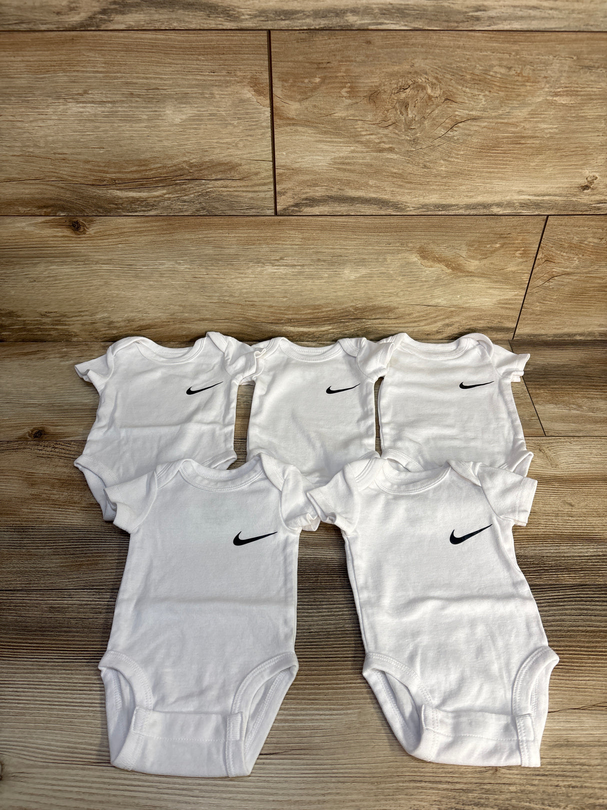 Nike 5pk Bodysuits White sz Newborn