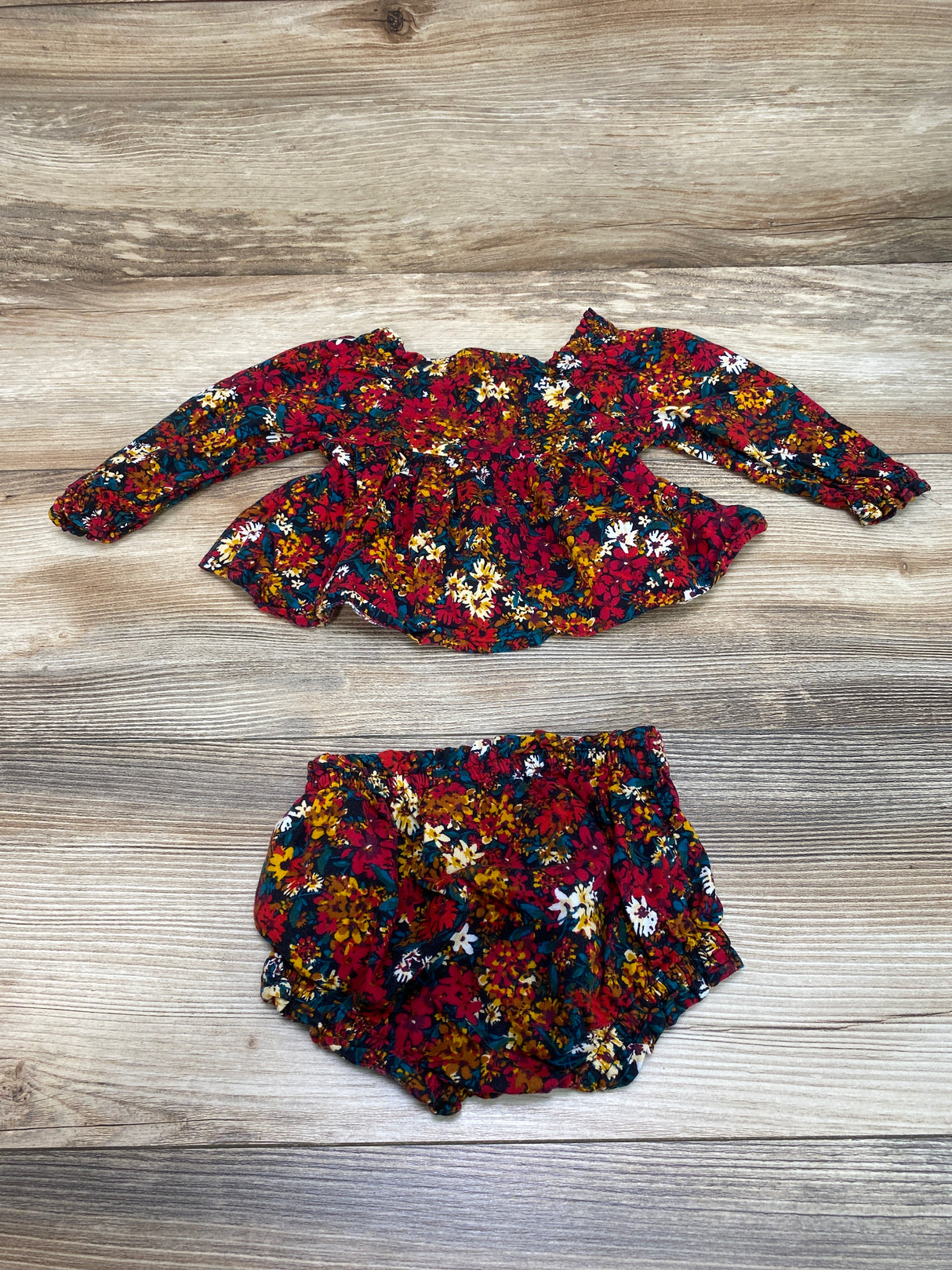 Old Navy 2pc Floral Top & Bloomer Set Red sz 3-6m