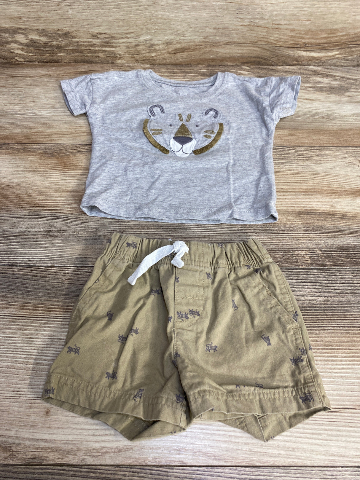 Just One You 2pc Lion Shirt & Shorts Gray sz 6m