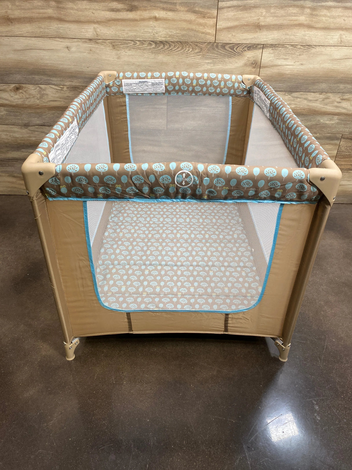 NEW Dream On Me Zodiak Portable Play Yard in Coffee and Blue