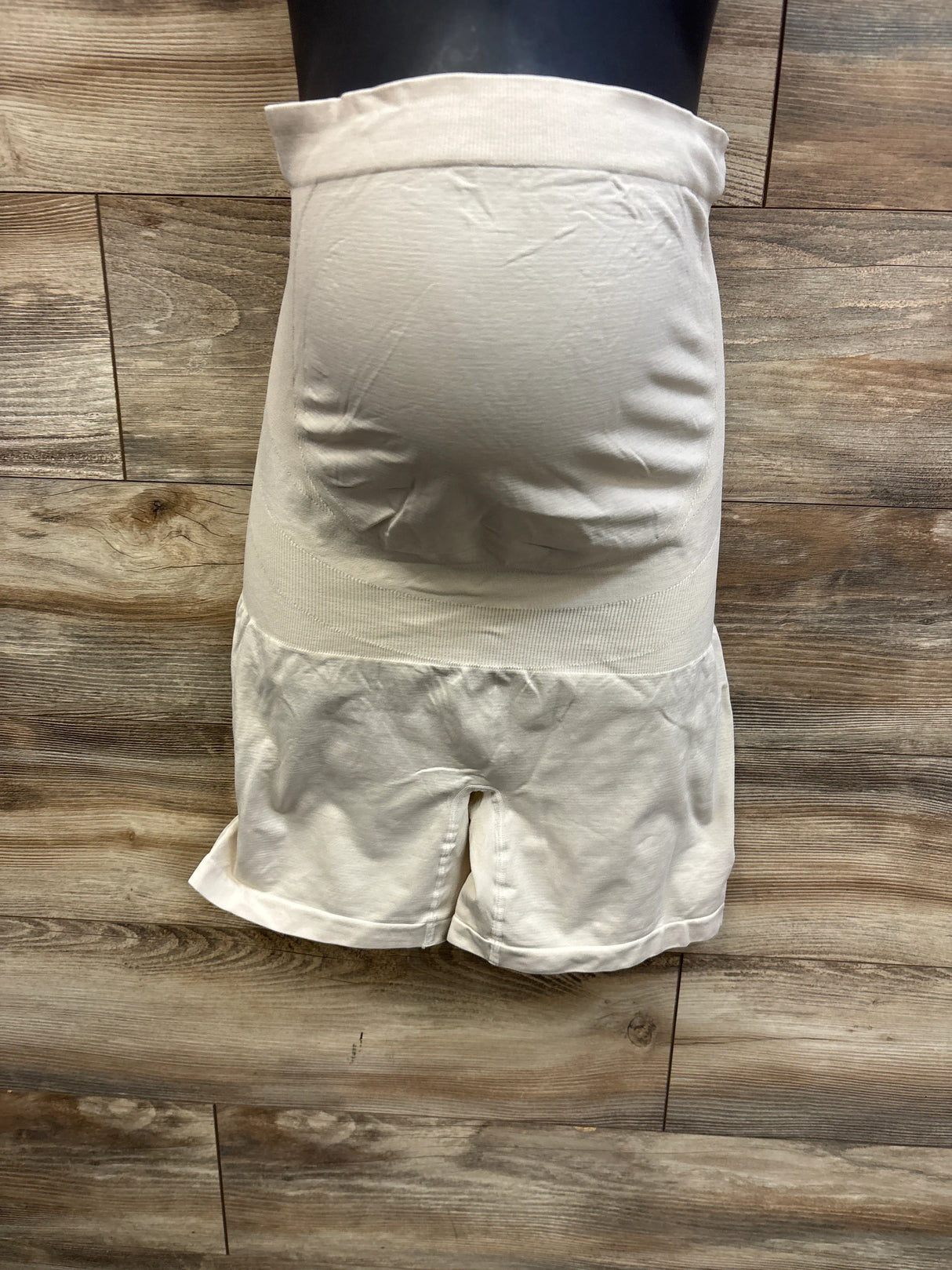 Blanqi Everyday Belly Support Maternity Shorts Beige sz Large