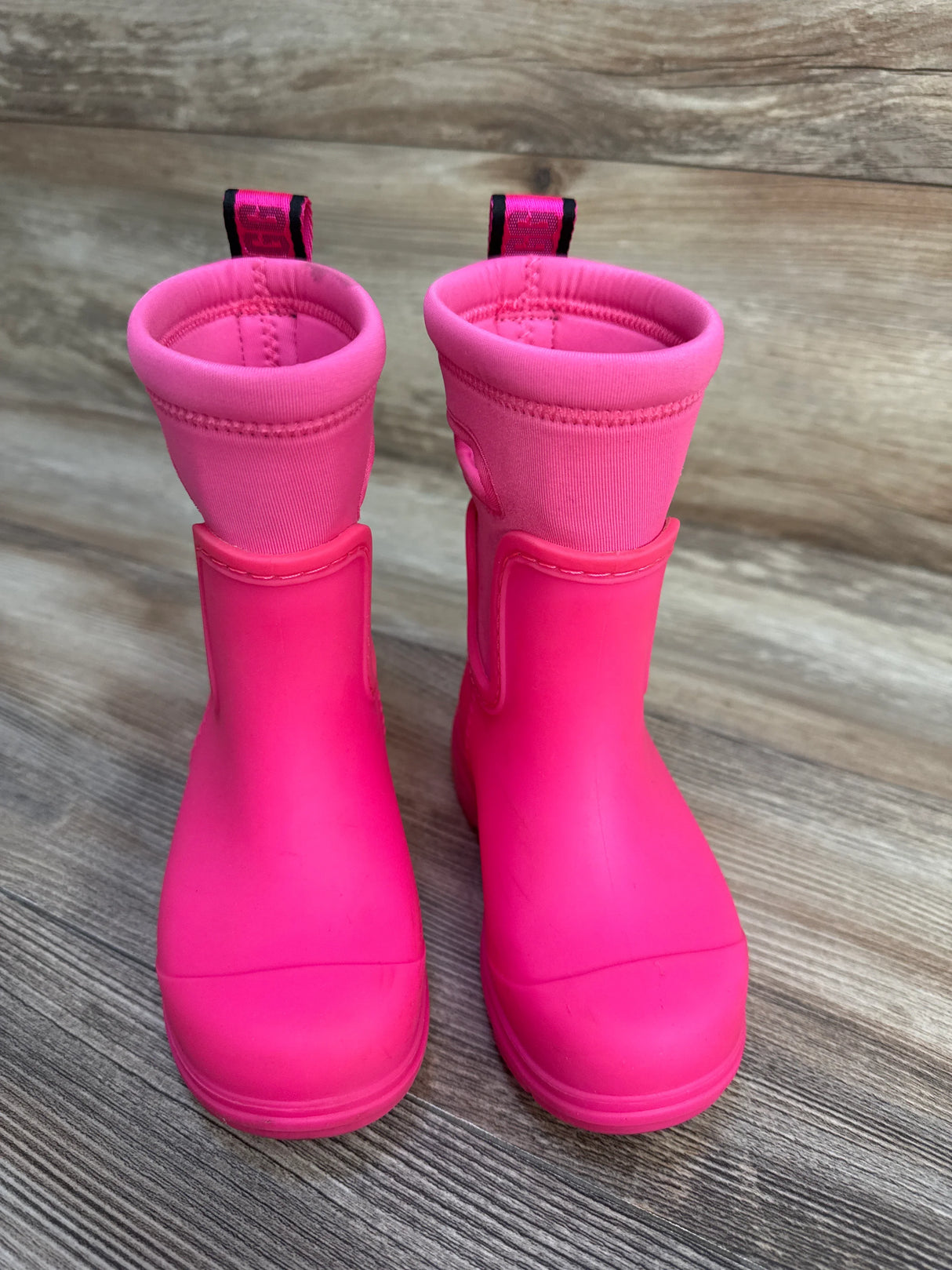 UGG Droplet Mid Boots Neon Pink sz 9c - Me n Mommy To Be