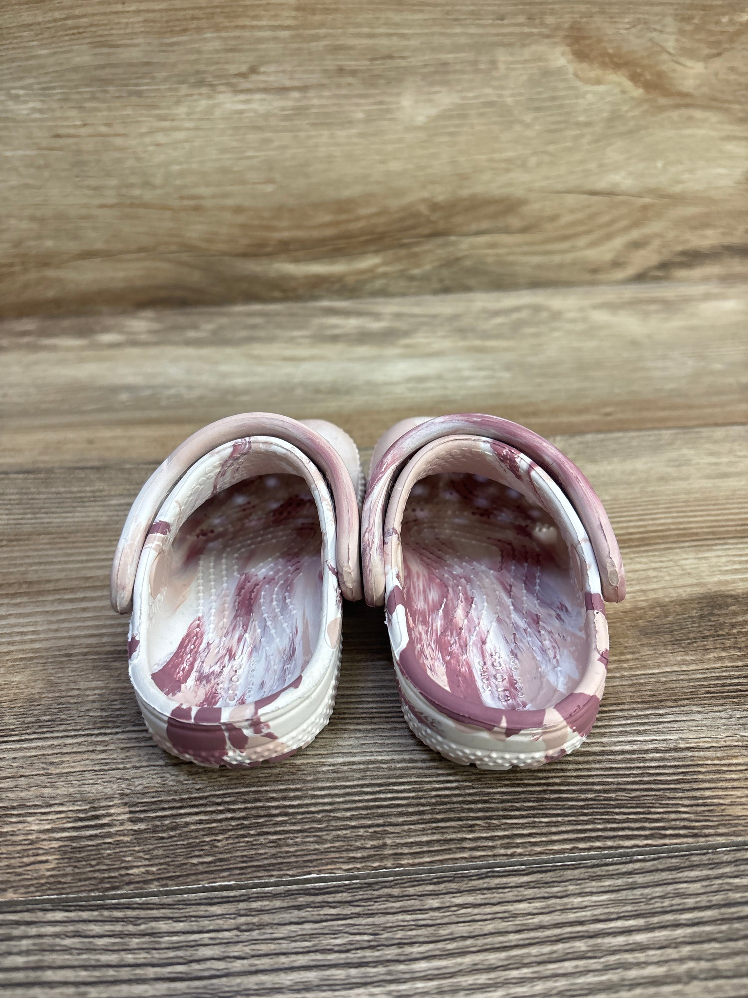 Crocs Classic Marbled Clogs Pink sz 4c