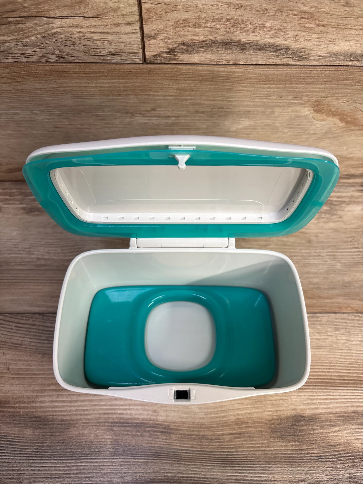 OXO Tot Perfect Pull Wipes Dispenser, Teal - Me n Mommy To Be