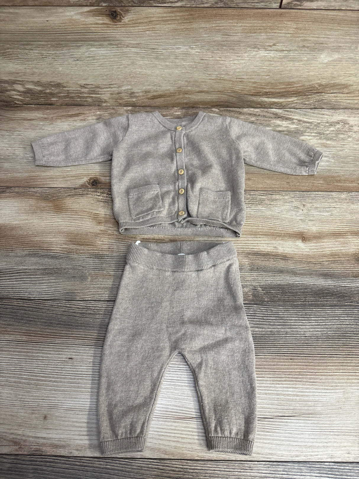 H&M 2pc Button Up Sweater Set Taupe sz Newborn