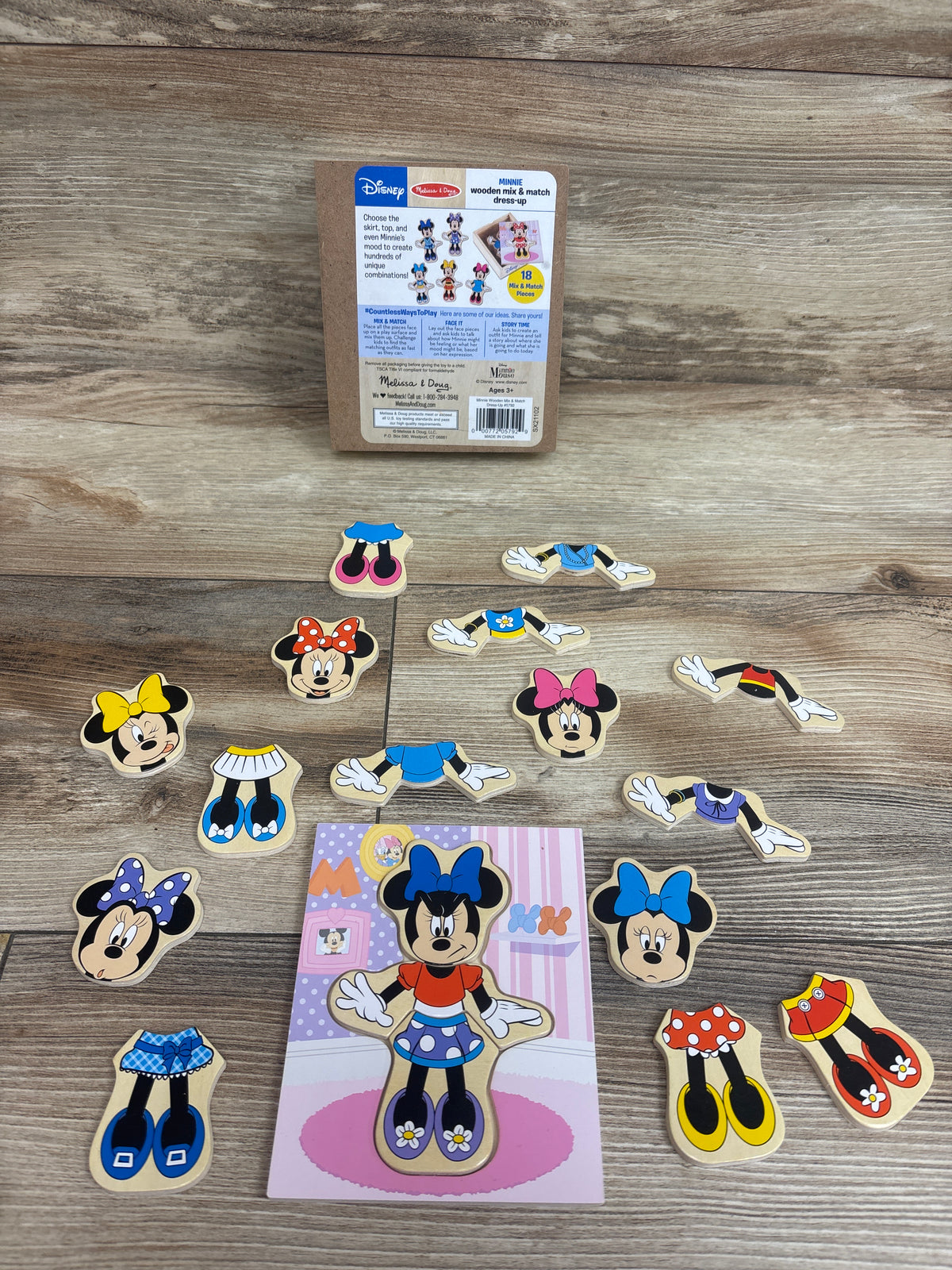 Melissa & Doug Disney Minnie Mouse Mix and Match Dress-Up Wooden