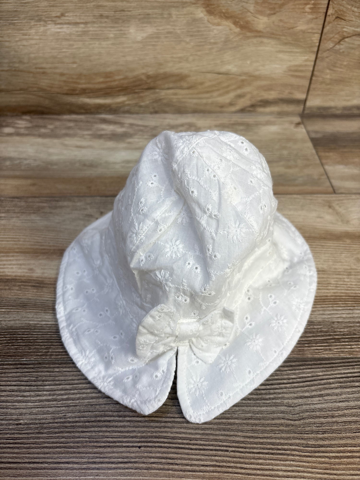 Eyelet Bucket Hat White sz 48cm