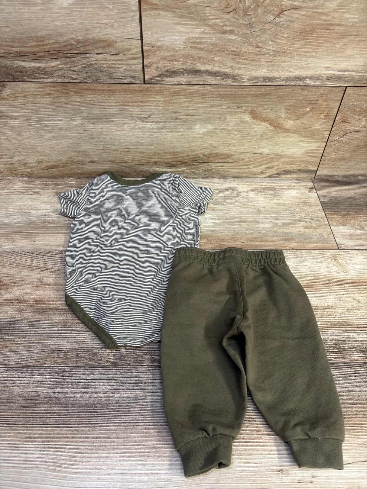 Nike 2pc Viscose Bodysuit & Joggers Set Green sz 3m