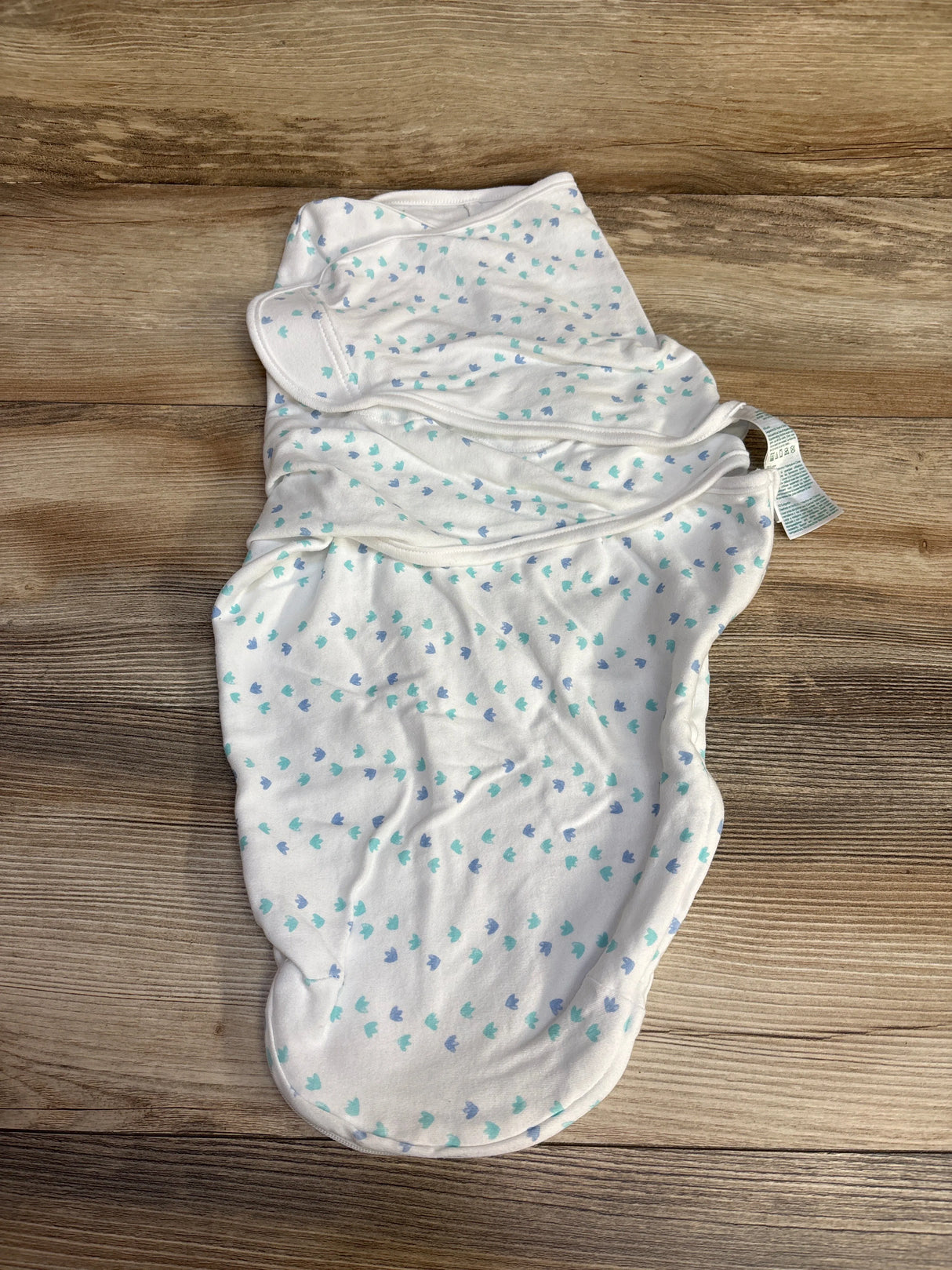 Aden + Anais Swaddle White sz 4-6m - Me n Mommy To Be