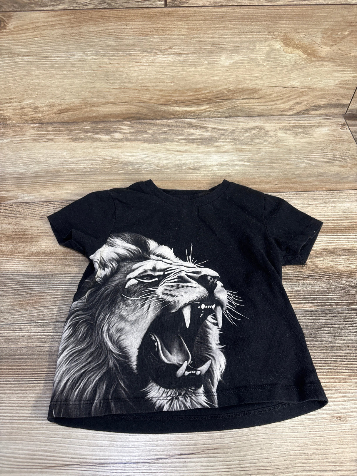 Guess Kids Lion Shirt Black sz 2T