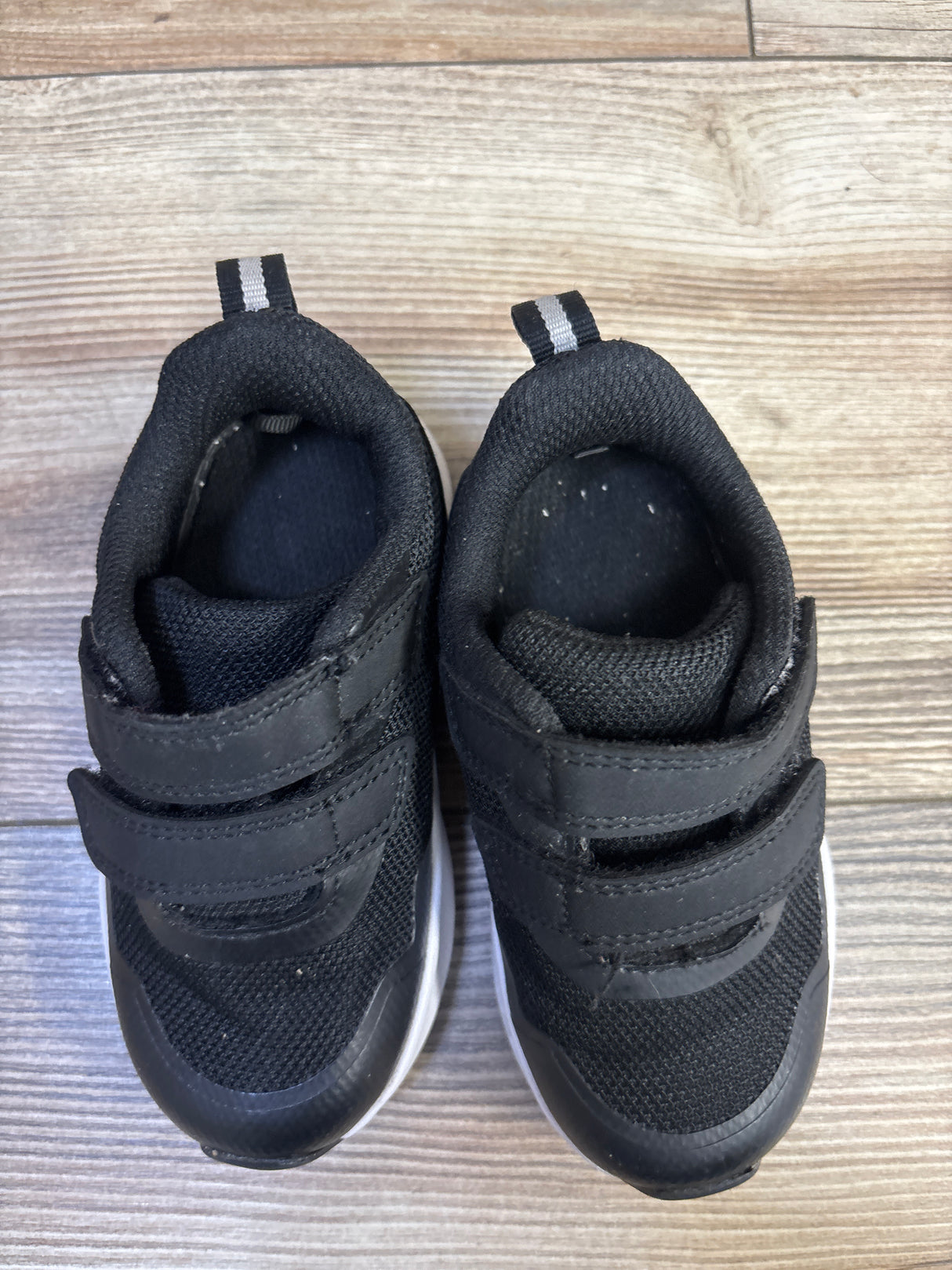 Athletic Works Mesh Jogger Sneakers Black sz 6c