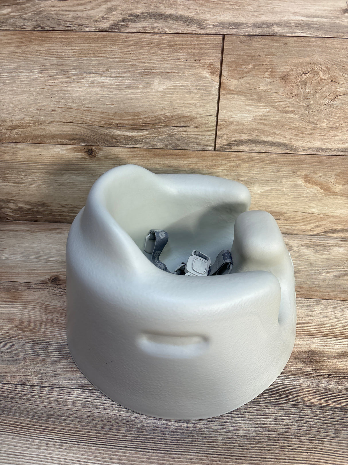 Bumbo Floor Seat in Grey