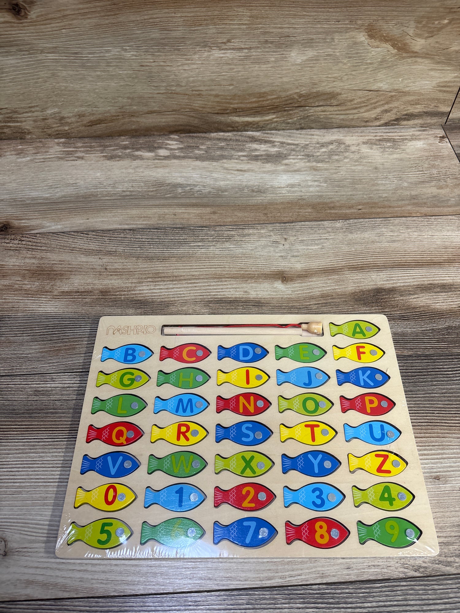 NEW Nashrio Magnetic Wooden Fishing Game