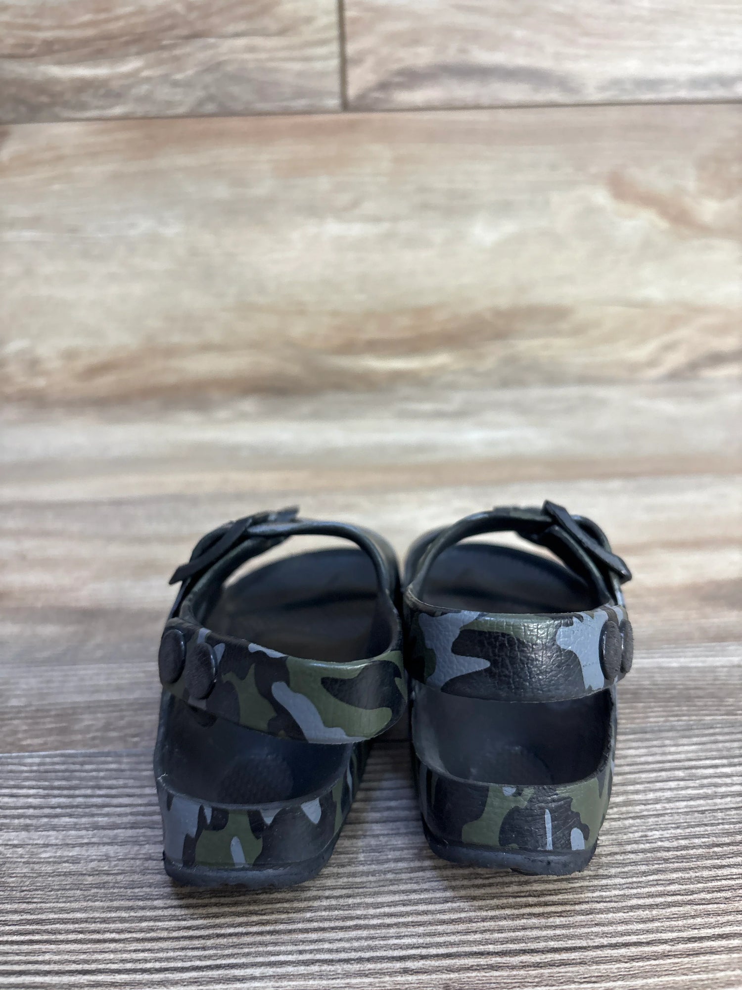 Camo Eva Blown Sandals Black sz 6c