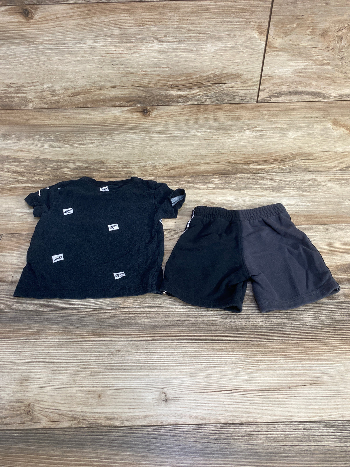 Jordan 2pc Shirt & Shorts Black sz 2T