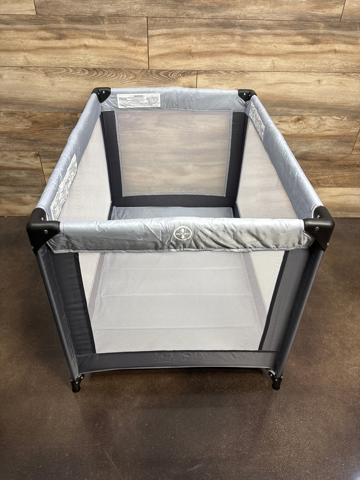 Dream on Me Zodiak Play Yard, Grey