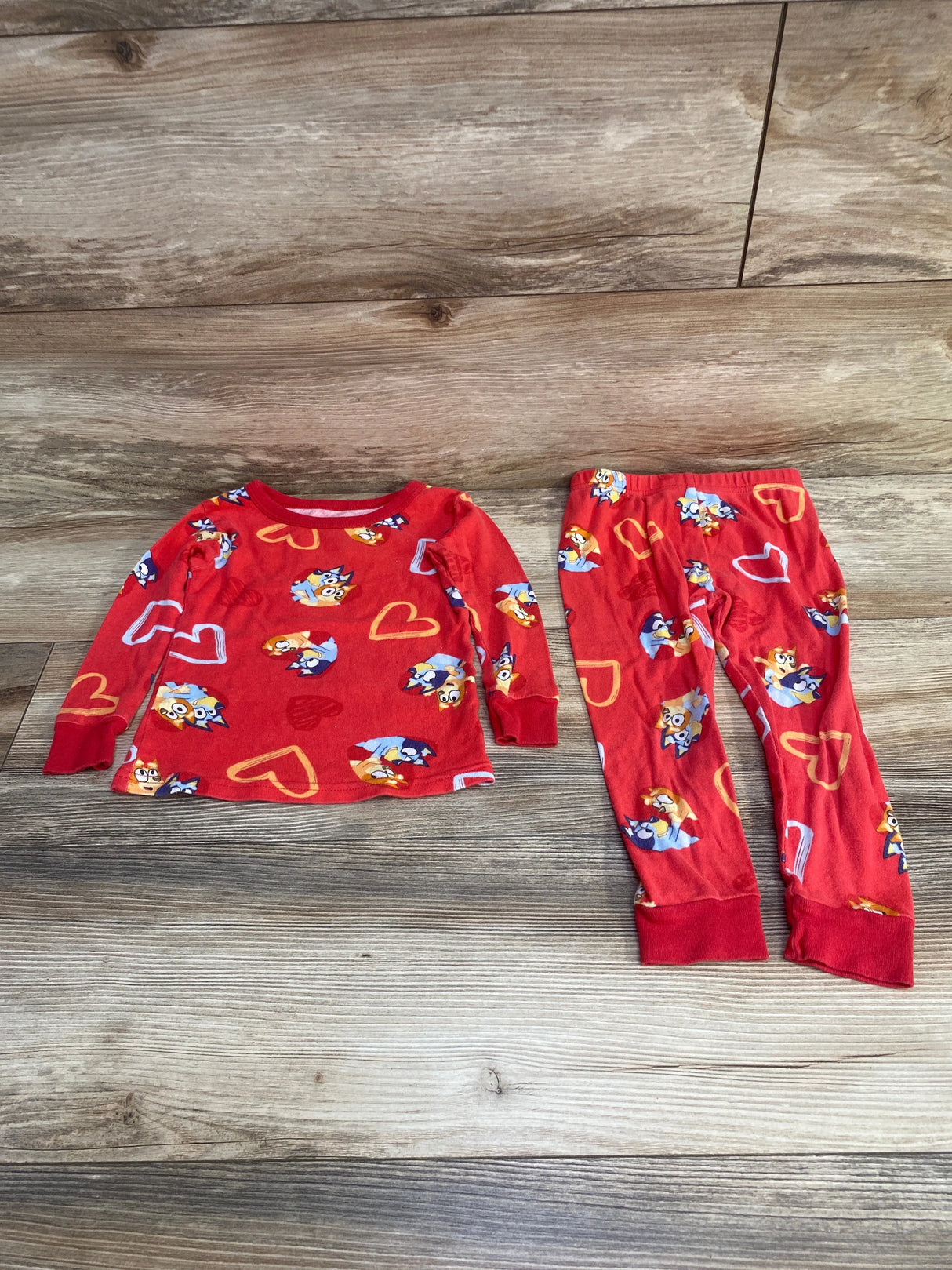 Bluey 2pc Valentine's Day Pajama Set Red sz 3T - Me n Mommy To Be