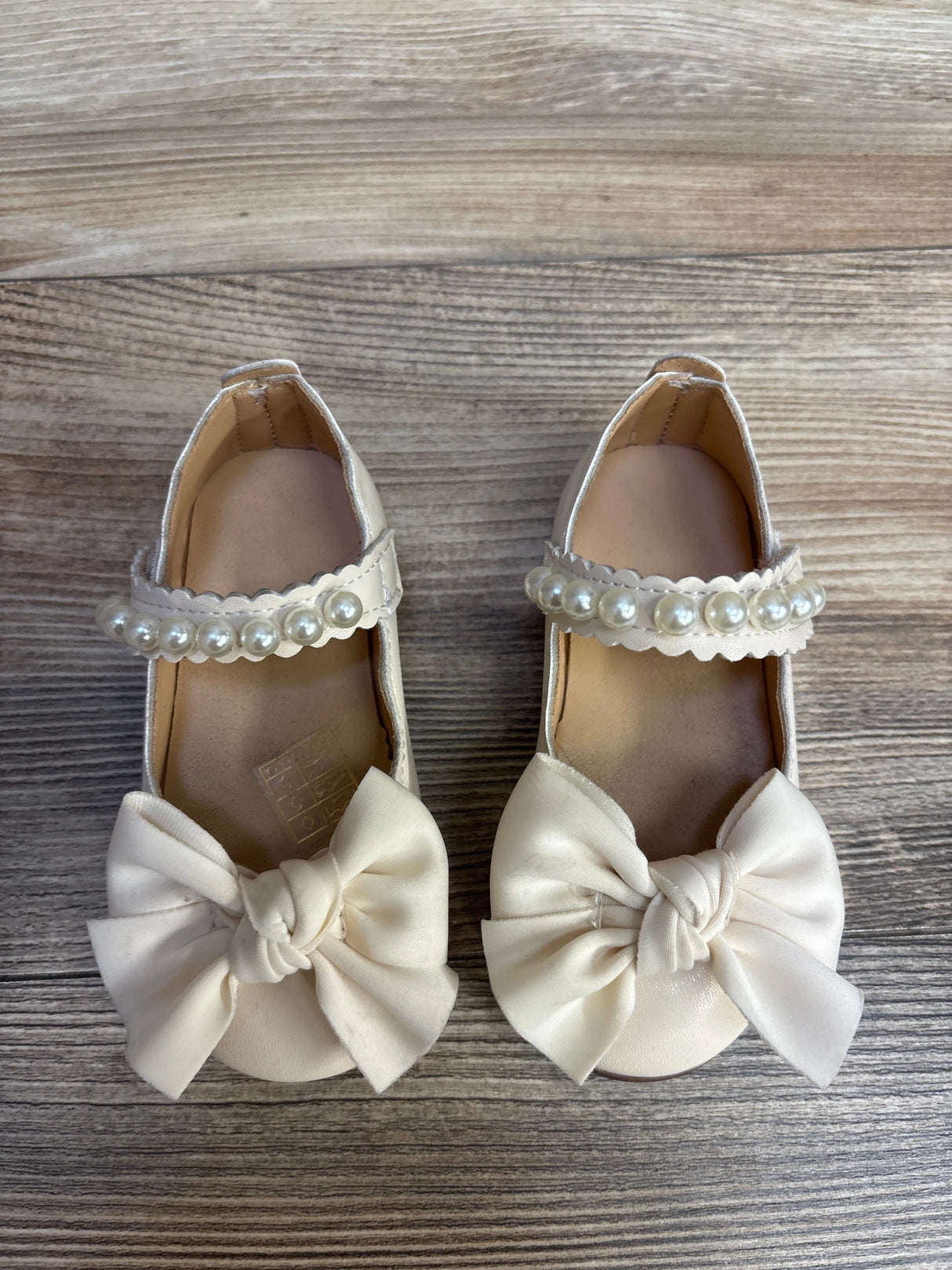 Princess Style Leather Shoes Beige sz 6c - Me n Mommy To Be