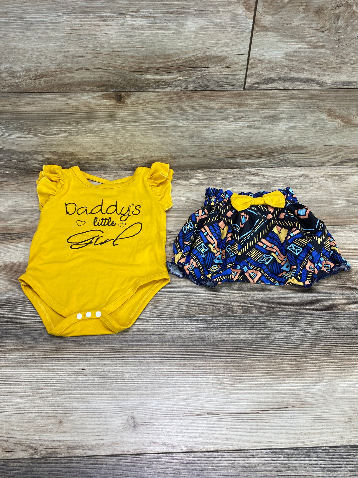 2pc Daddy's Little Girl Bodysuit & Shorts Yellow sz 6-9m