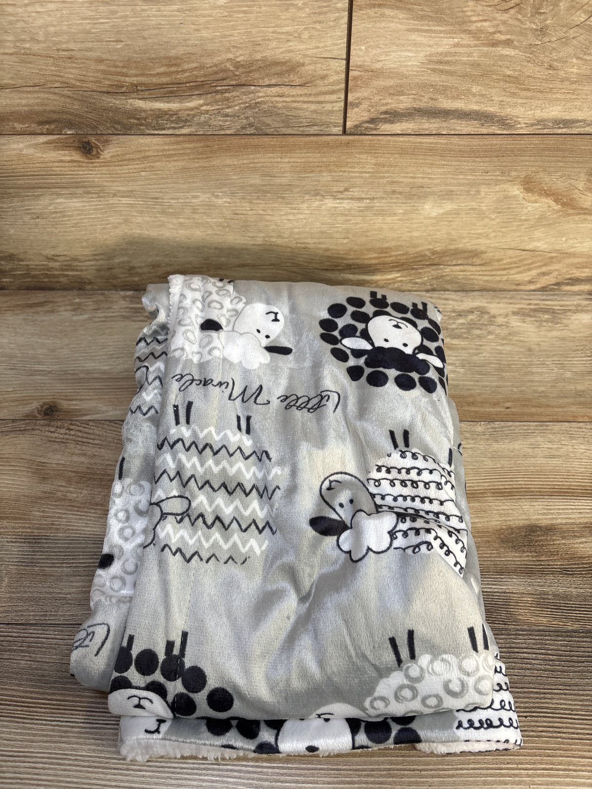Elements of Style Blanket with Head Support, Grey Sheep