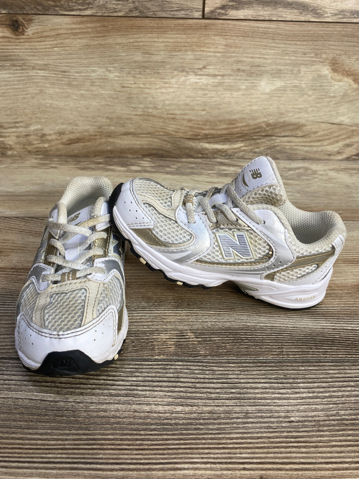 New Balance 530 Bungee Sneakers White/Beige sz 10c
