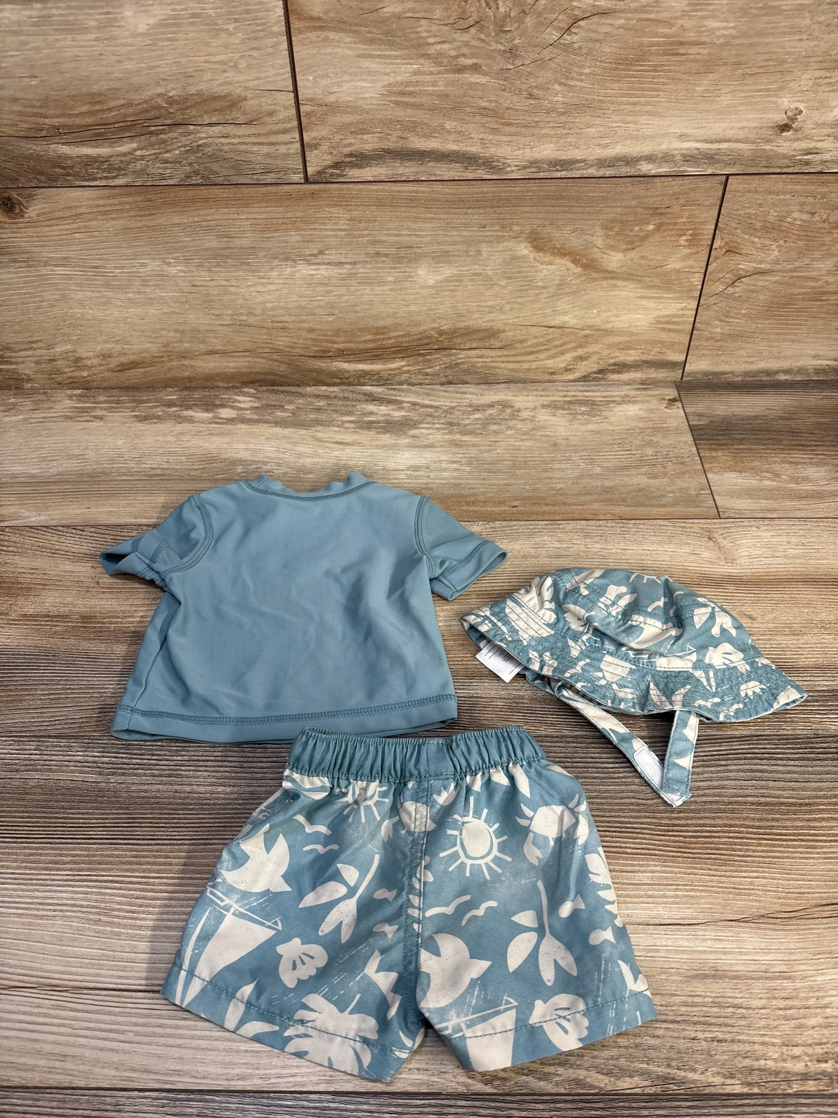 Carter's 3pc Rash Guard, Swim Trunks, & Hat Blue sz Newborn