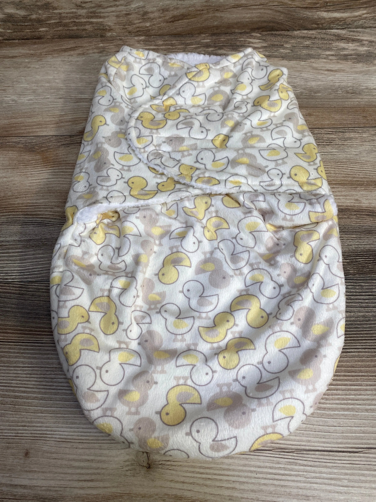 Duck Duck Goose Duck Print Swaddle Wrap Cream sz 0-3m