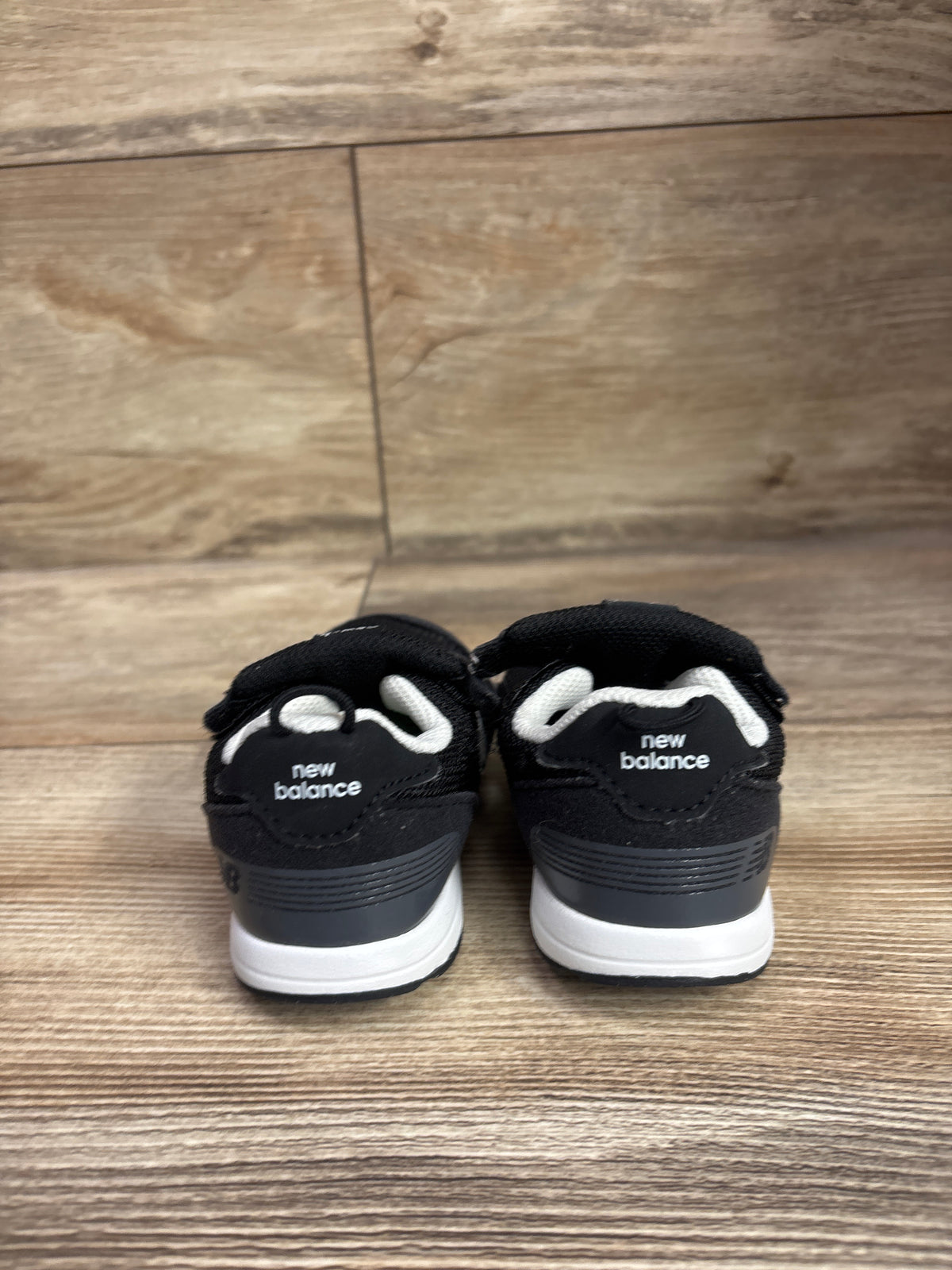 New Balance 515 Hook and Loop Sneakers sz 5c