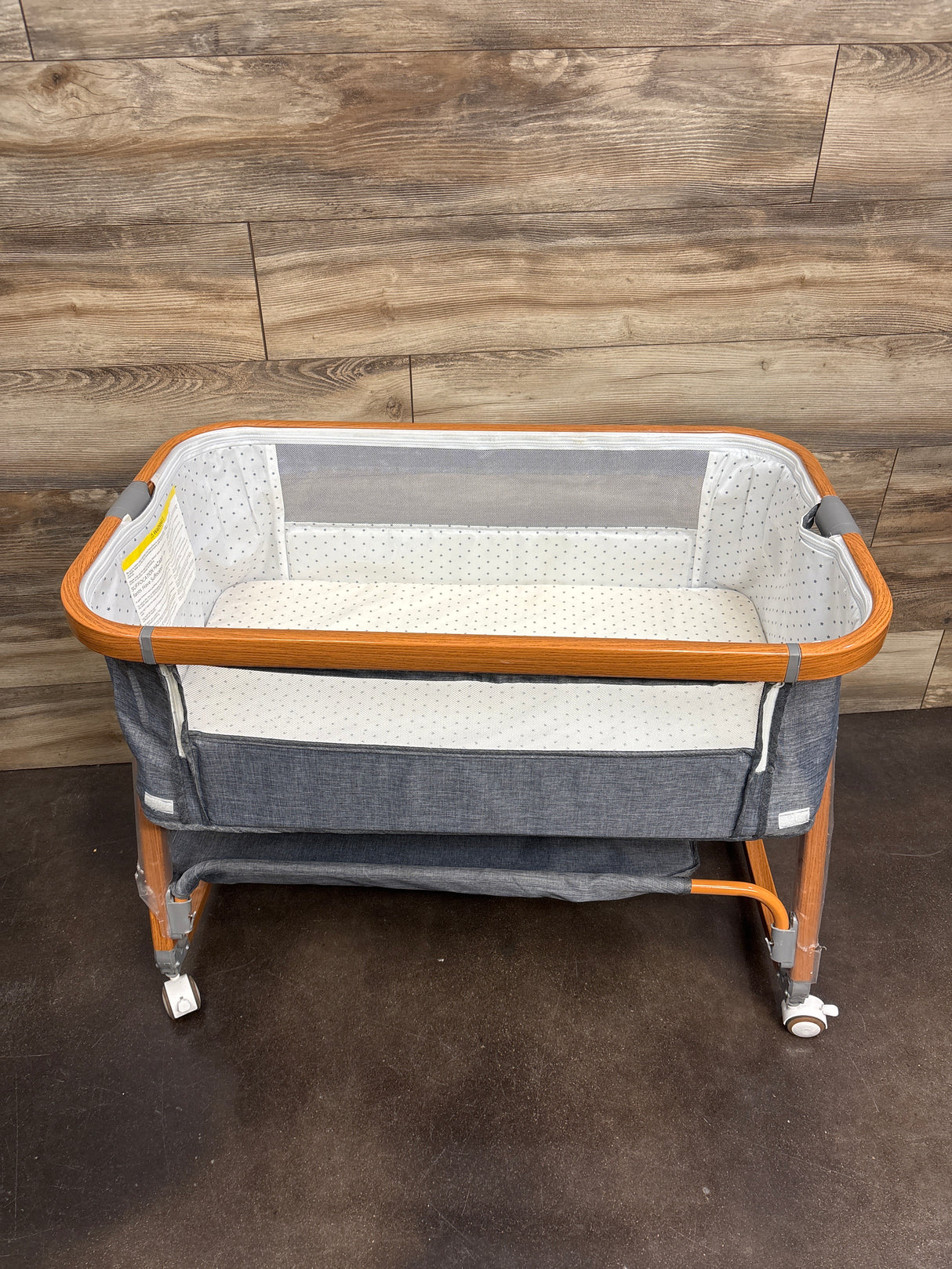 Caveen Bedside Bassinet, Grey