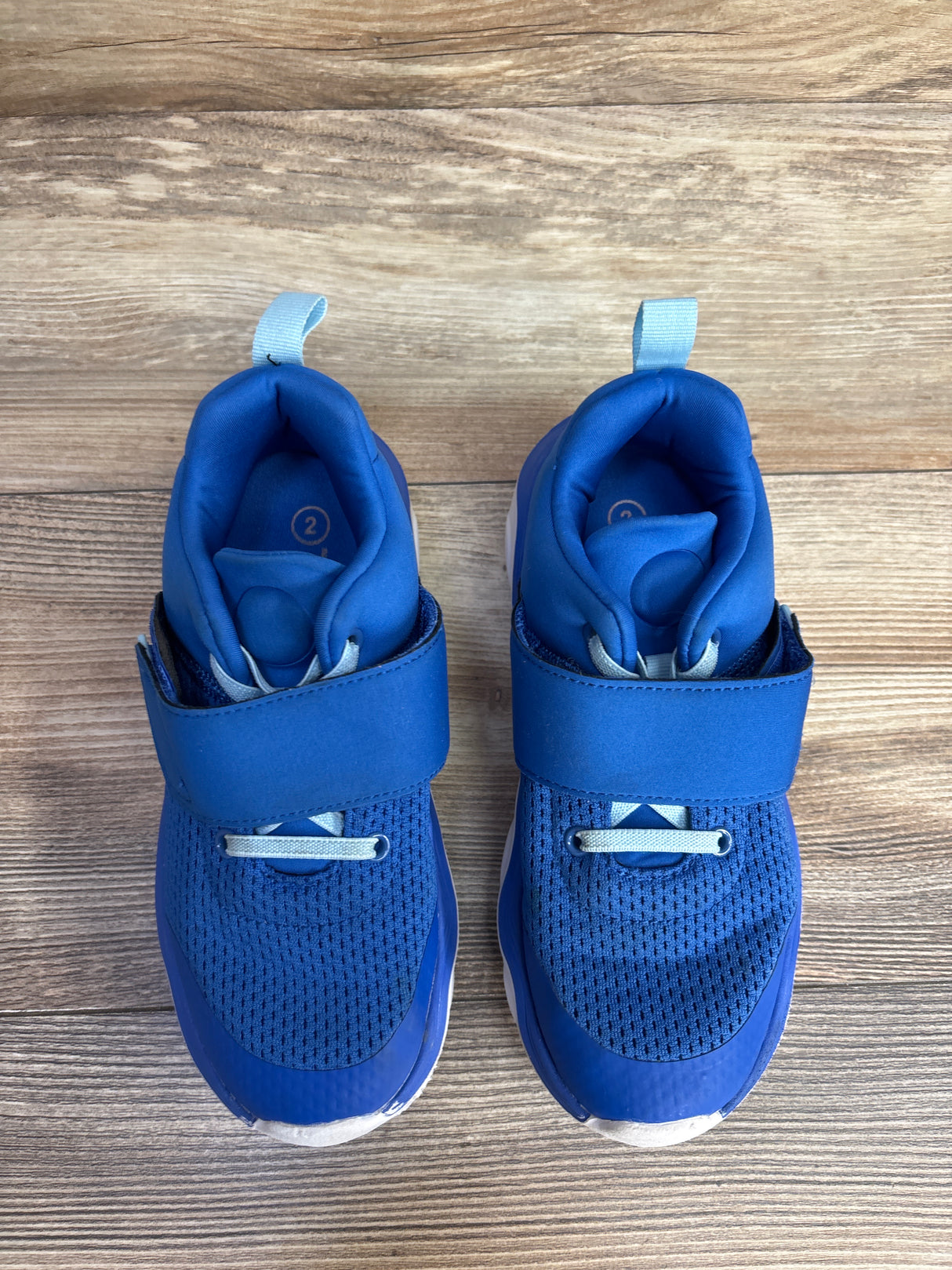All in Motion Derrek Sneakers Blue sz 2Y
