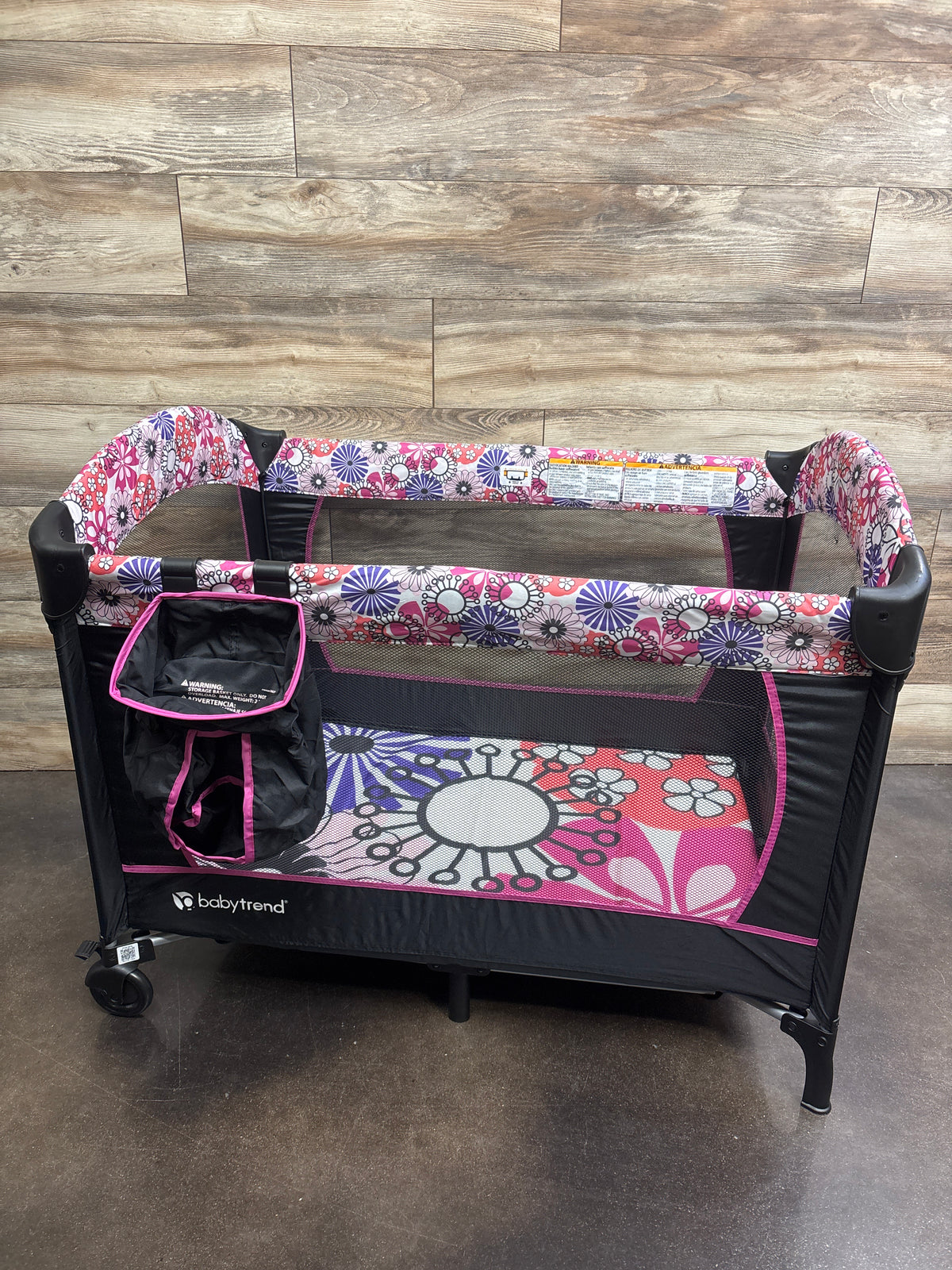 Baby Trend Portable Playard in Floral Garden*