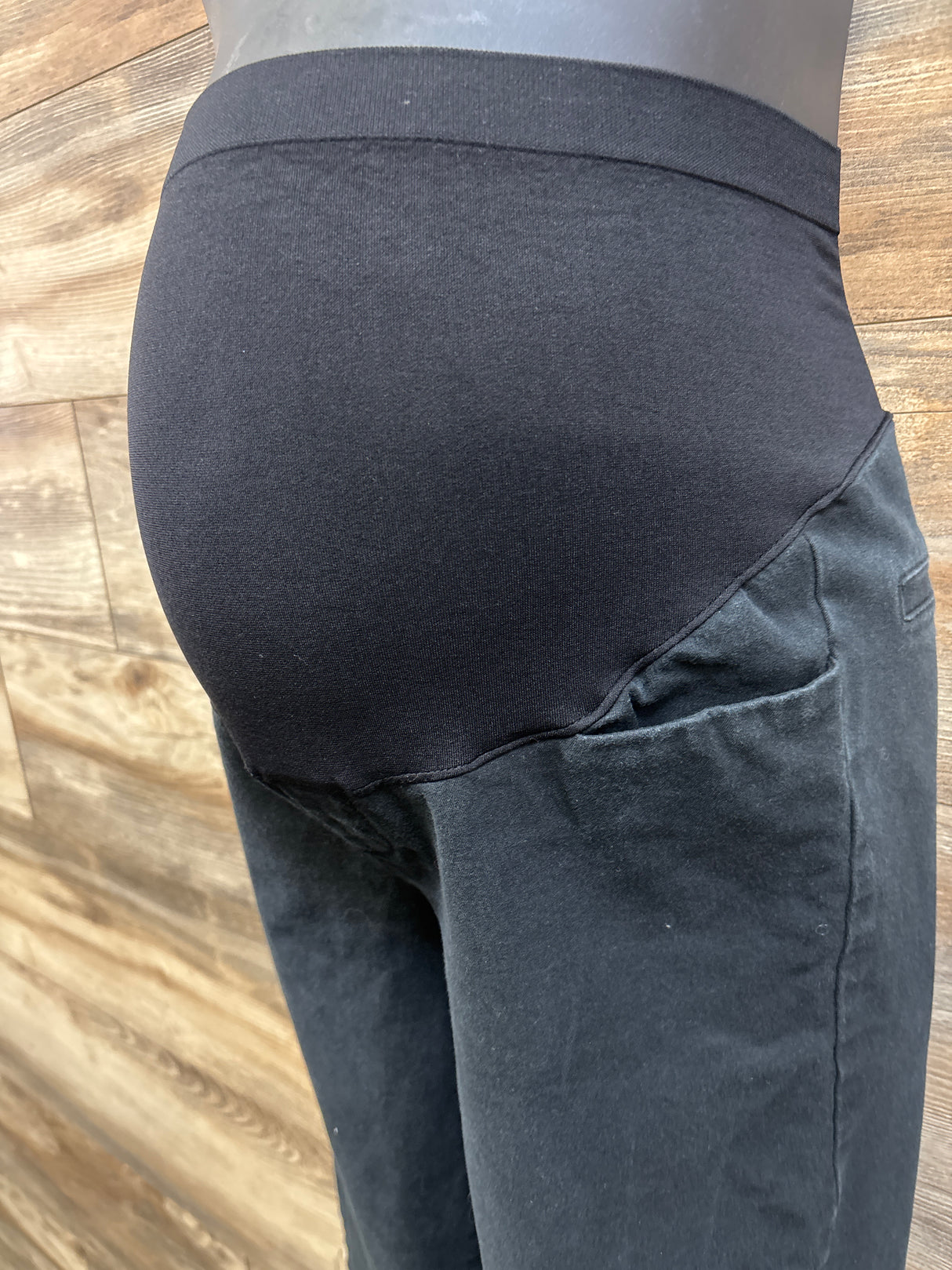 Old Navy Maternity Full Panel Pixie Straight Pants Black sz Medium